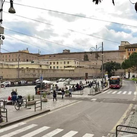 House In The Light Vatican Appartamento Per Vacanze โรม ภายนอก รูปภาพ